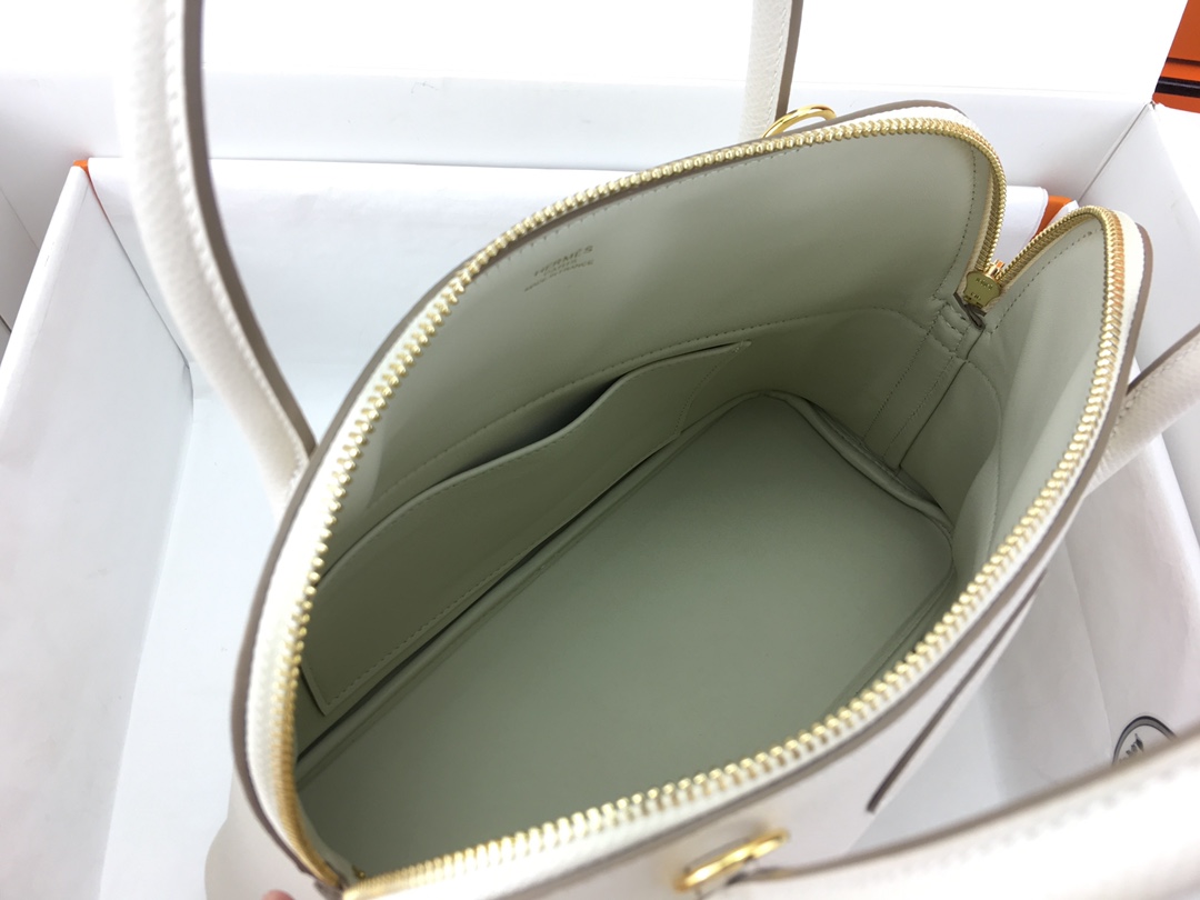 에르메스 볼리드31 화이트 금장 앱송